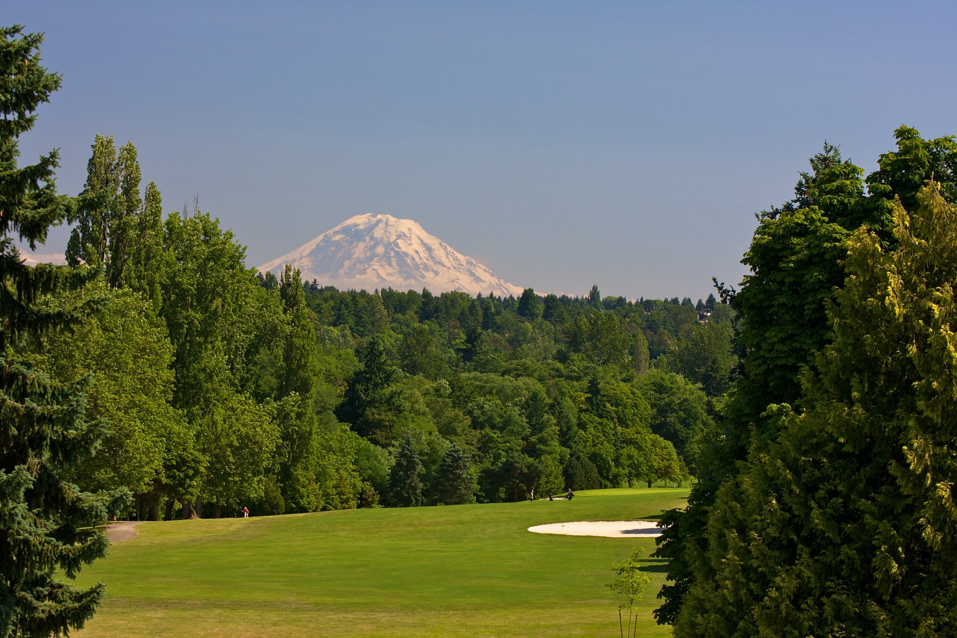 Hole 12 with mountain in distance